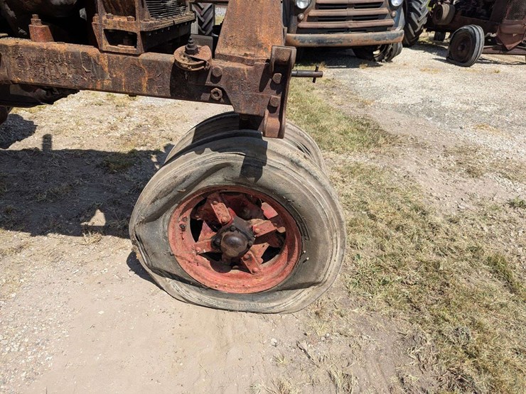 international-harvester-tractor-f-20-image-11