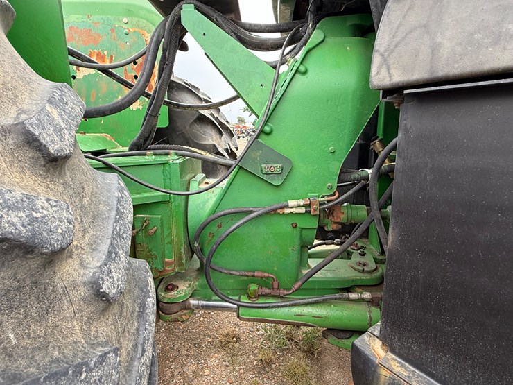 2005-john-deere-9220-image-32