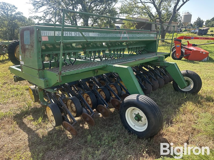 john-deere-750-image-7
