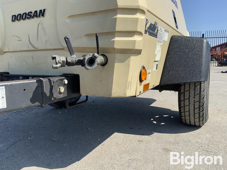 2015-doosan-p185wdz-t4f-image-15