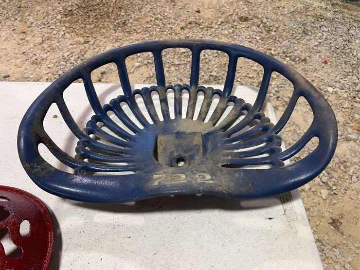 (3)-cast-iron-seats-image-12