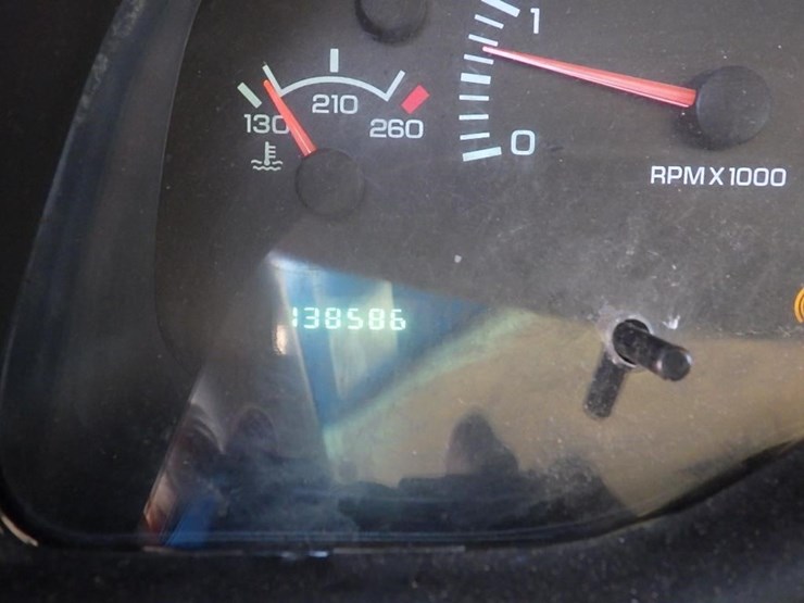 2001-dodge-2500-image-24