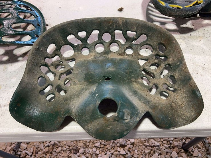 (3)-cast-iron-seats-image-7