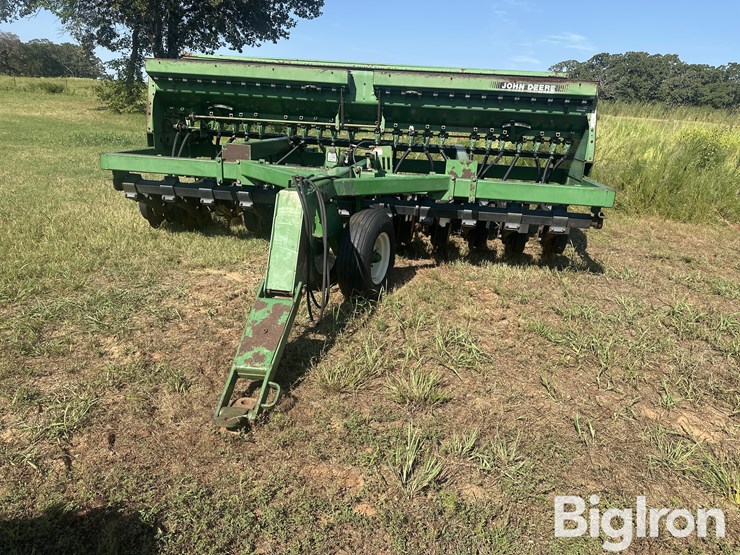 john-deere-750-image-2
