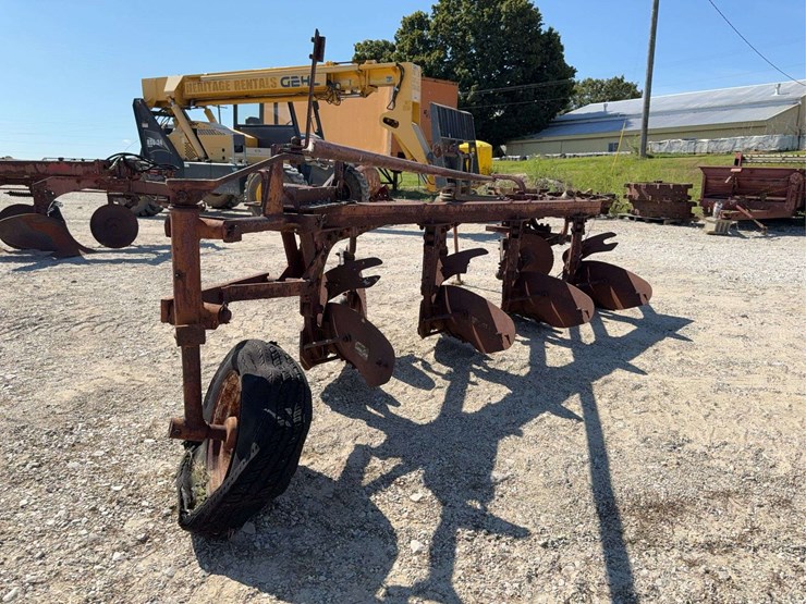 4-bottom-plow-image-8