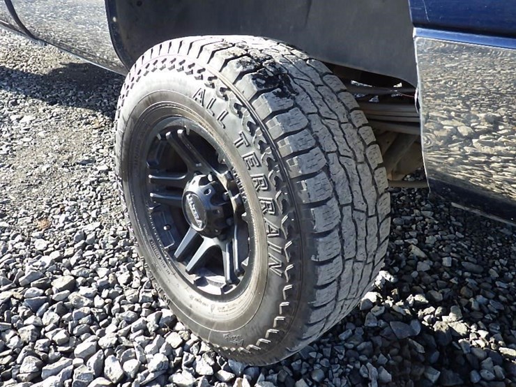 2001-dodge-2500-image-11