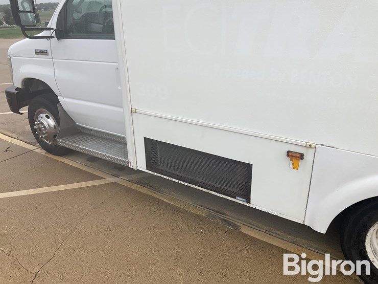 2014-ford-e350-image-10