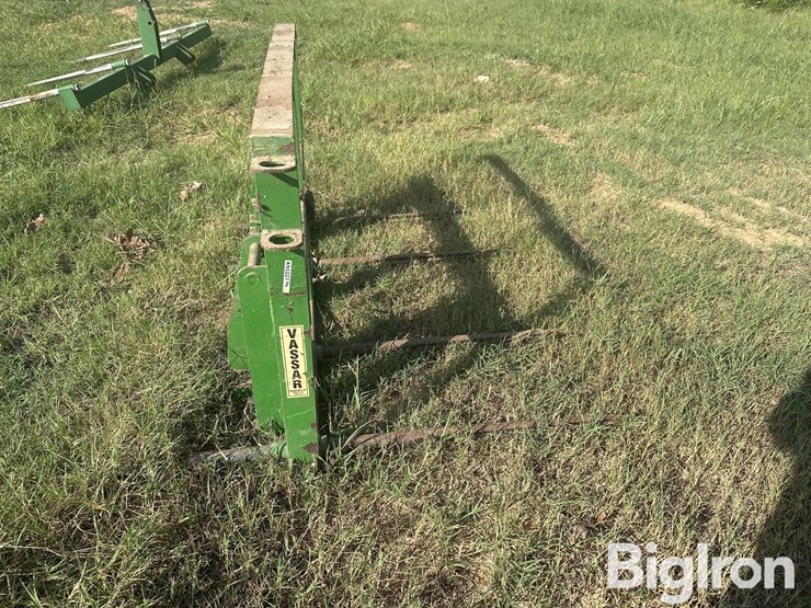vassar-4-prong-bale-spike-image-4