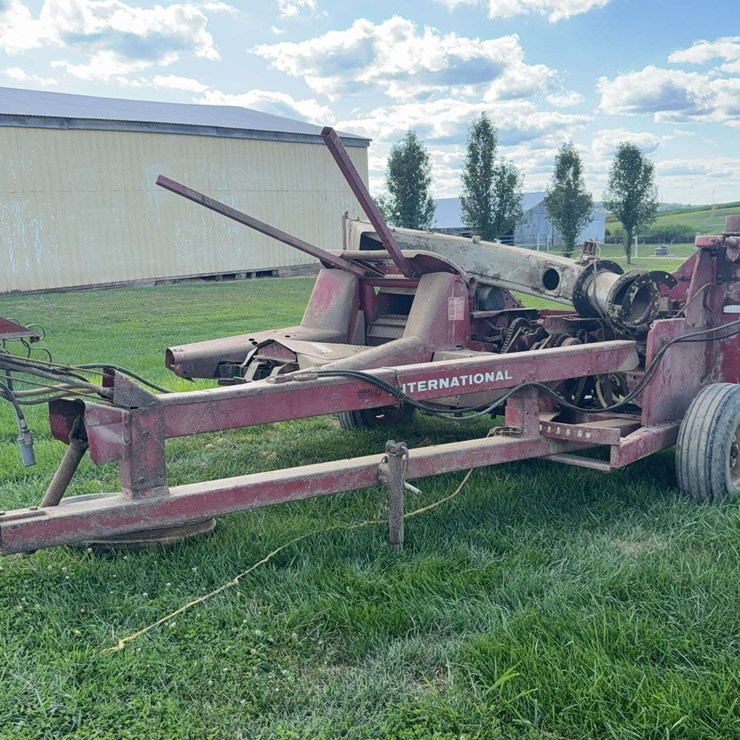 INTERNATIONAL 720