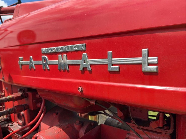 farmall-400-image-76
