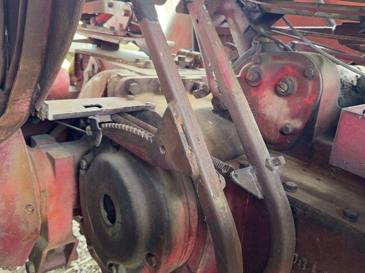 mccormick-wd-9-diesel-image-13