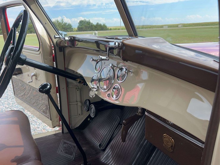 1948-diamond-t-201-one-ton-pickup-image-112