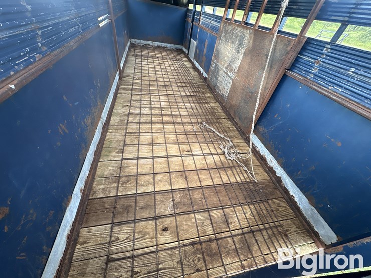 20’-steel-t/a-livestock-trailer-image-15