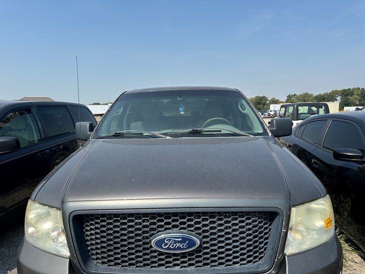 2005-ford-f150-image-26