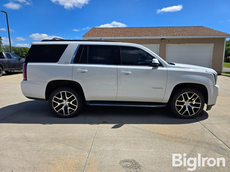 2018-gmc-yukon-slt-image-4
