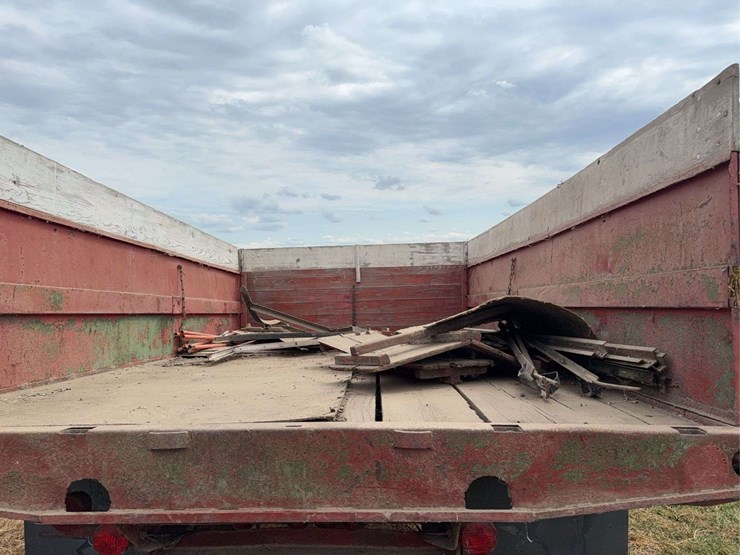 federal-grain-truck-image-97