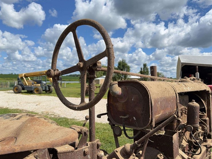 farmall-f-20-image-29