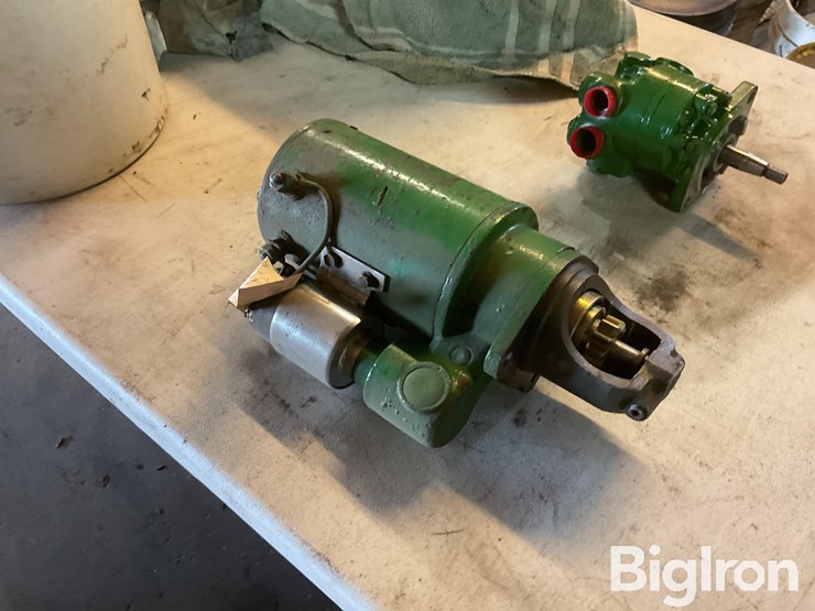 john-deere-24-image-9