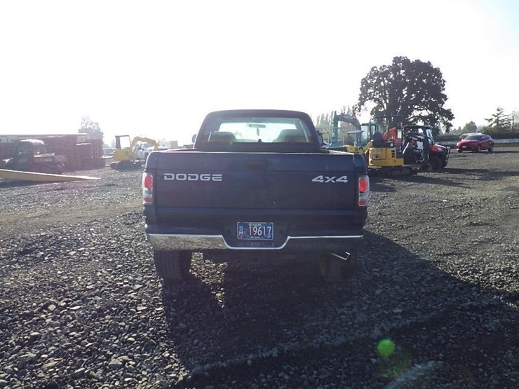 2001-dodge-2500-image-6
