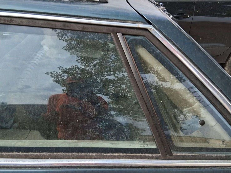 1194-buick-century-woody-station-wagon-image-2