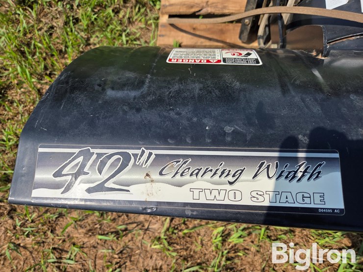 john-deere-318-image-16