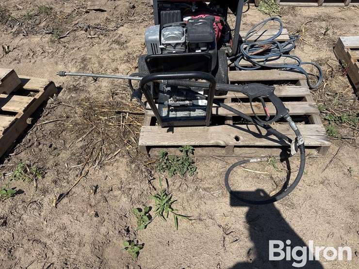 john-deere-ac2000g-commercial-pressure-washer-&-heavy-duty-systems-hdg-9000er-generator-image-7