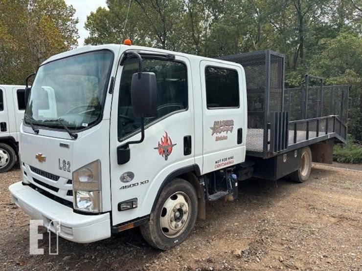chevrolet-4500xd-landscape-truck-image-1