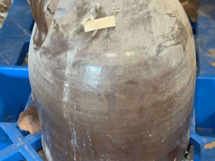primitive-lot.-egg-crate,-old-wash-tub,-crock-jug,-&-more-image-6