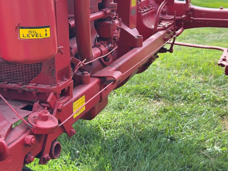 farmall-f-20-image-28
