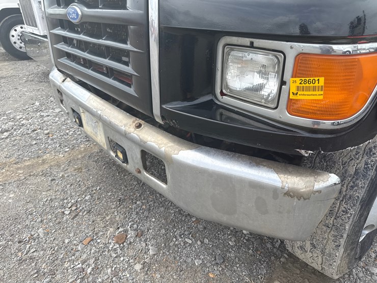 1996-ford-ft900-image-29