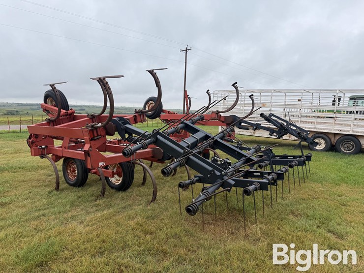 hesston-2340-image-7