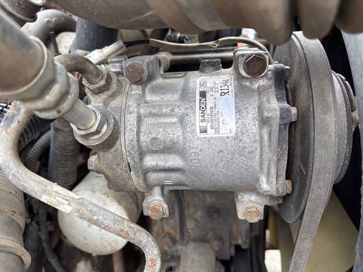 1996-ford-ft900-image-64