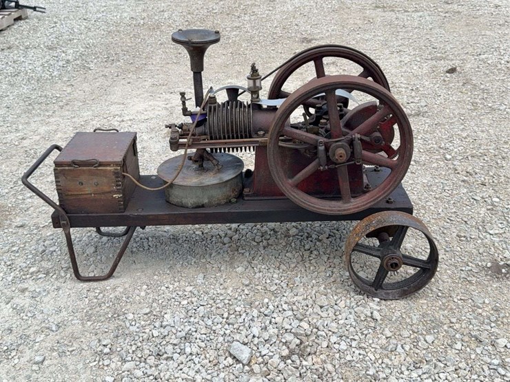 international-tom-thumb-engine-image-5