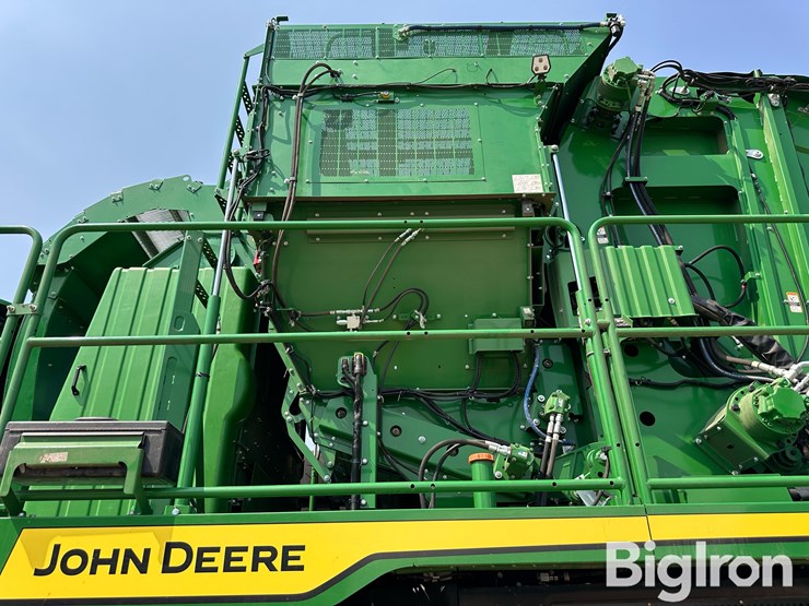 2022-john-deere-cs770-cotton-stripper-image-14