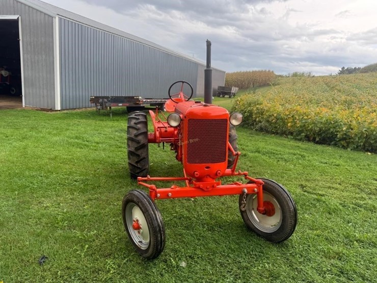 allis-chalmers-ca-tractor-image-3