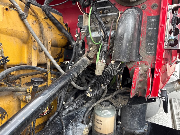 2014-peterbilt-389-image-54