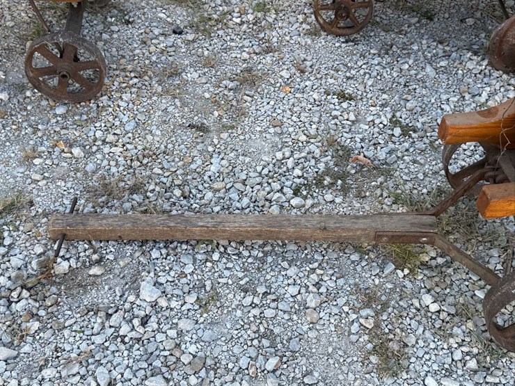 2-hp-stover-hit-and-miss-engine-image-29