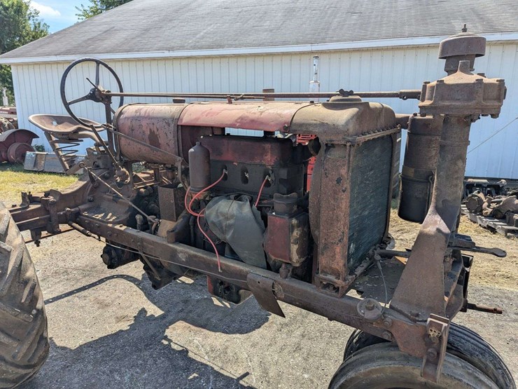 international-harvester-tractor-f-20-image-10