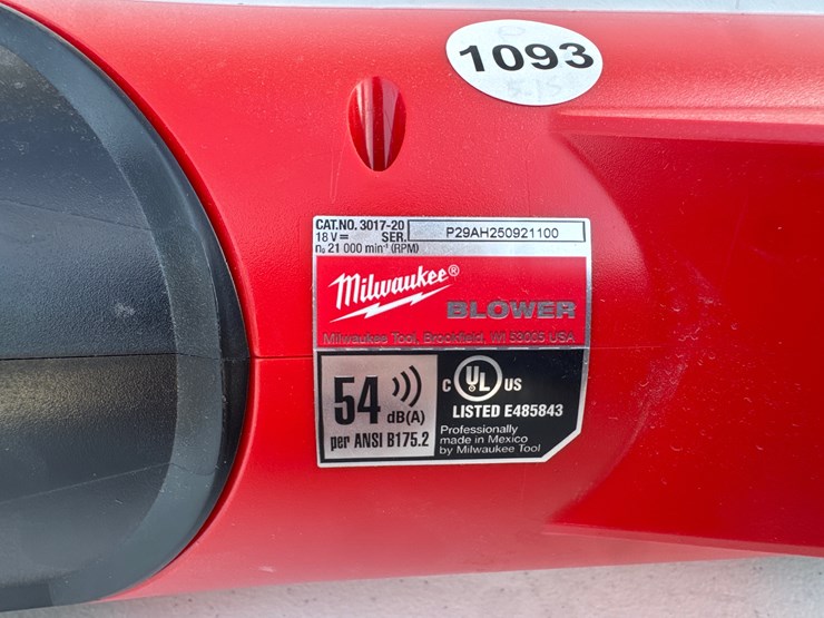 #1093-•-milwaukee-m18-fuel-blower,-3017-20-image-4