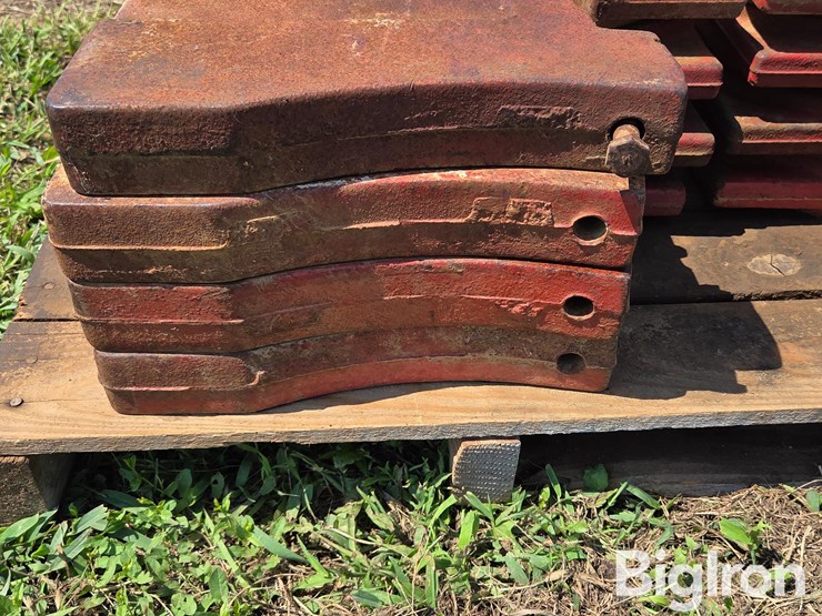 international-front-tractor-weights-image-12