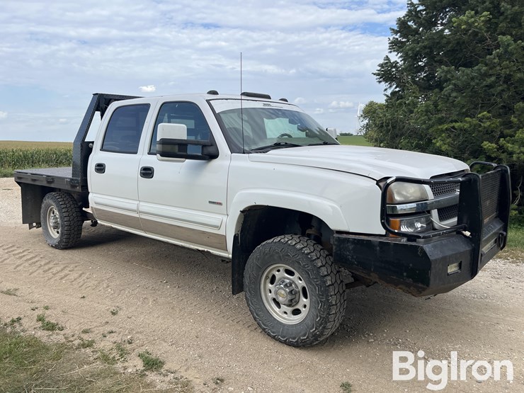 2004-chevrolet-silverado-2500-image-3