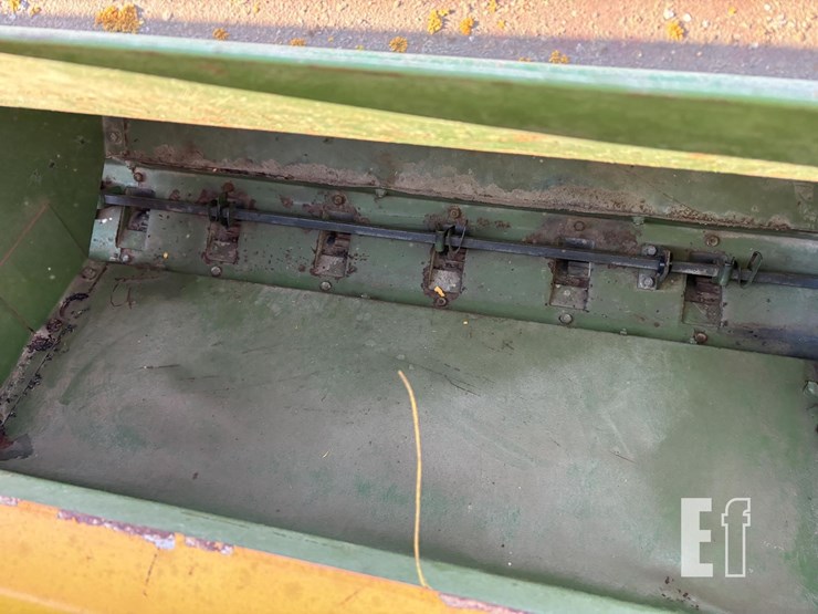 john-deere-8300-image-23