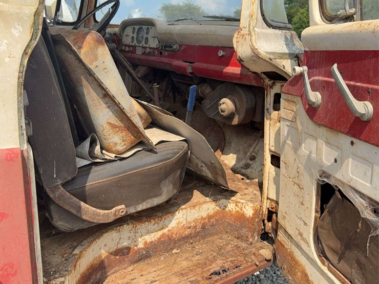 1960-ford-f350-image-46