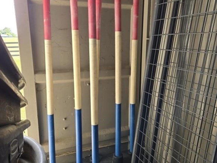 6-bobble-poles-image-3
