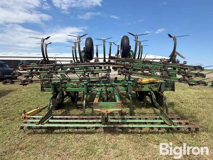 john-deere-1610-image-6