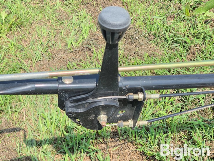 john-deere-318-image-12