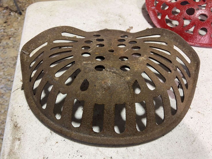(3)-cast-iron-seats-image-16