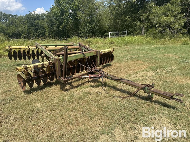 deere-tires-image-3