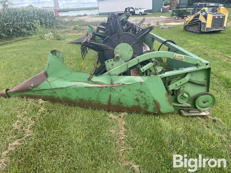 john-deere-216-image-8