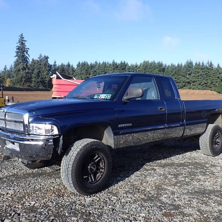 2001 DODGE 2500
